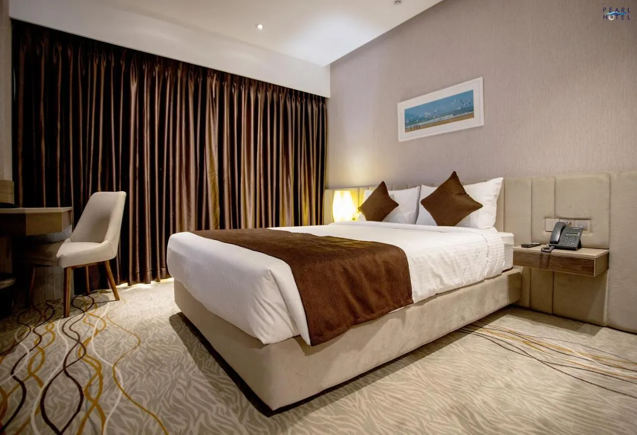 Pearl Hotel 다카