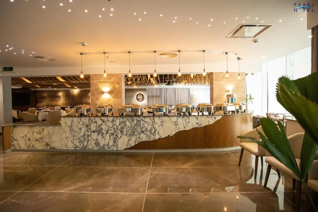 Pearl Hotel 다카 4*,